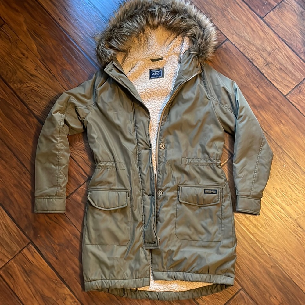 Abercrombie & Fitch Faux Fur-Lined Military Parka